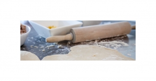 Váleček na těsto dřevěný