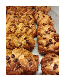 Pletenec s pekanovými ořechy 80g